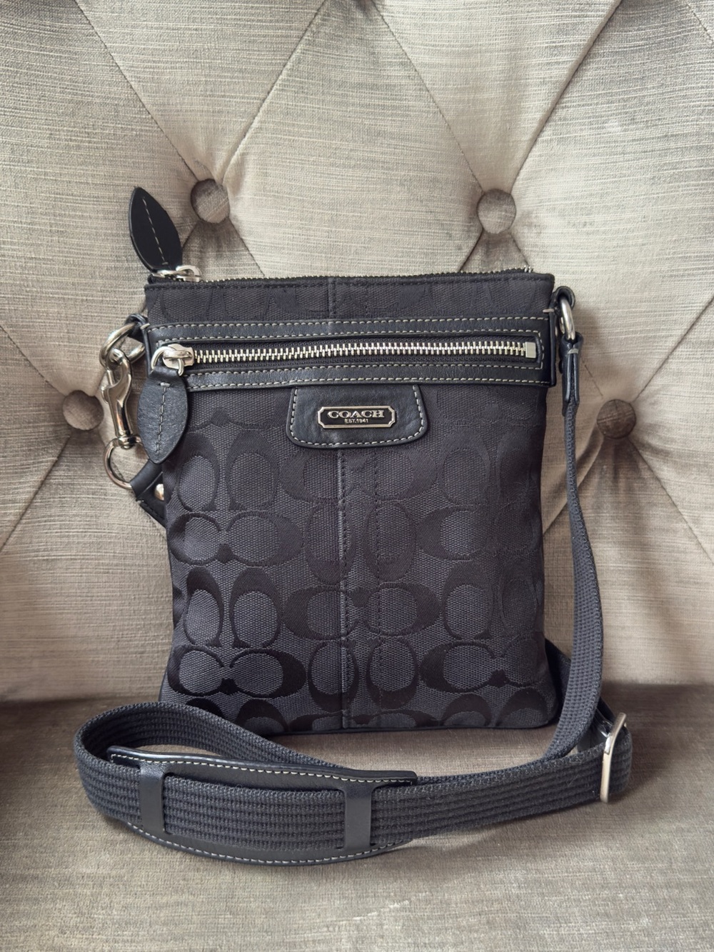 Coach Black Penelope Monogram Signature C Crossbody Messenger Swingpack Bag